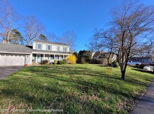 1083 Sailor Dr, Manahawkin, NJ 08050