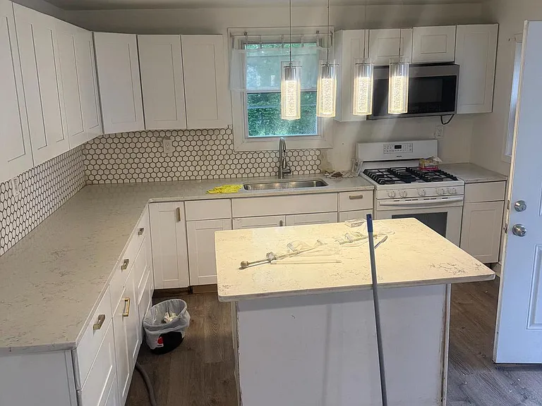 4225 Orchard St — Photo 3