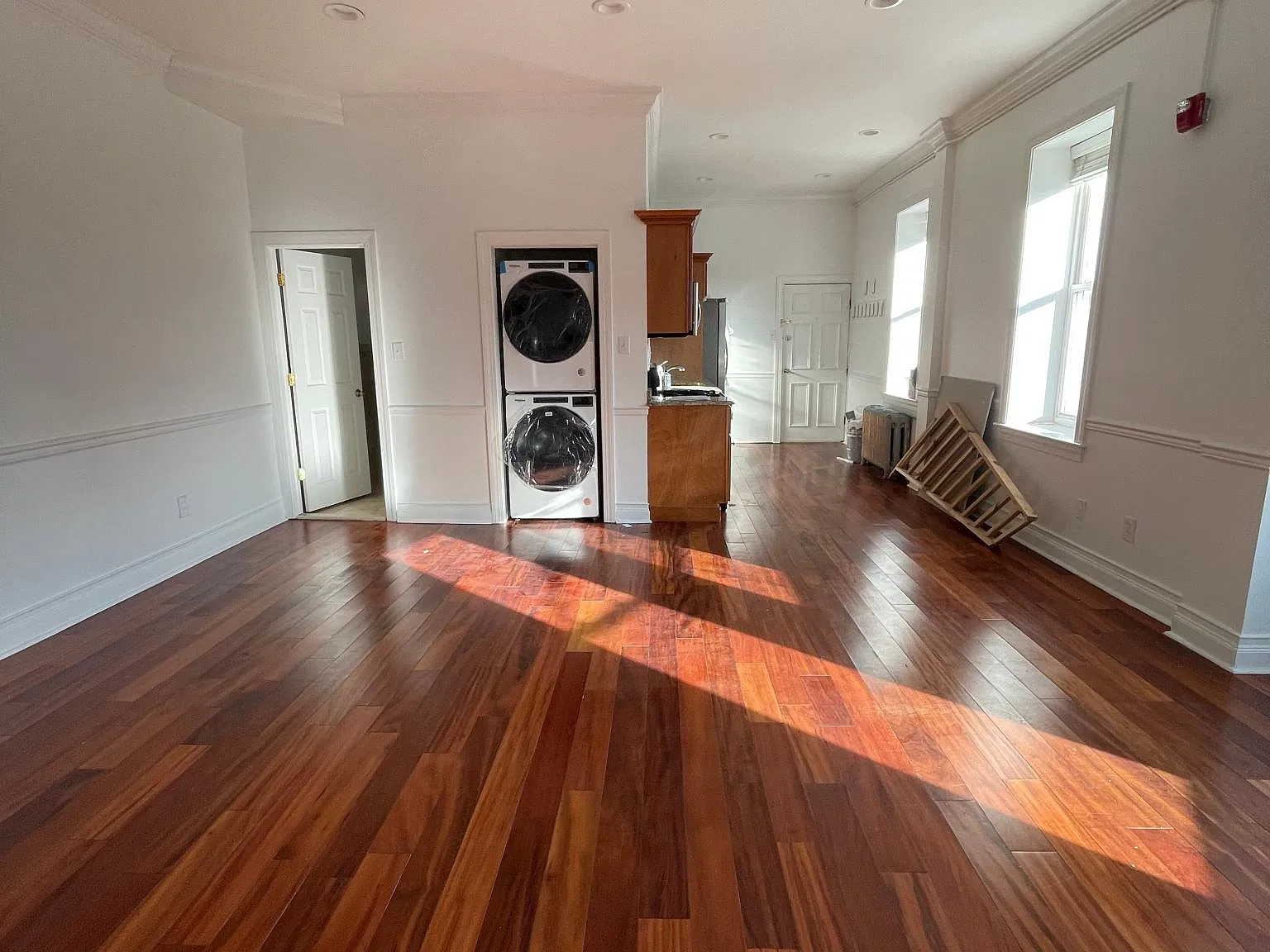 2 bed, $2,000 — Photo 2