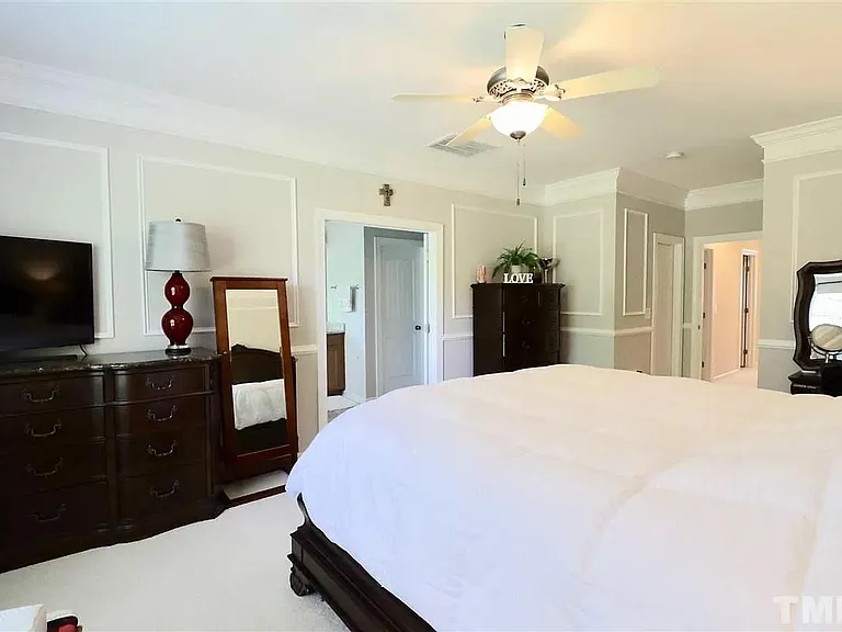 4148 Vallonia Dr — Photo 8