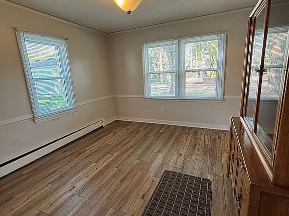 5th image of 35 Union St