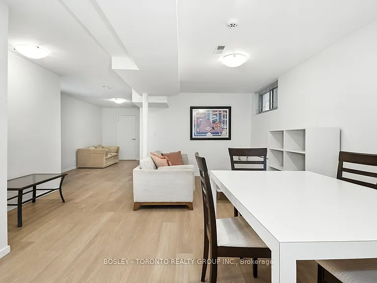 146 Earlscourt Ave #LOWER — Photo 10