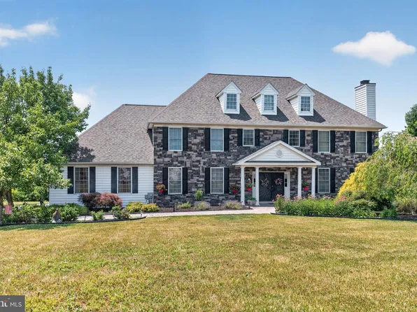 2180 Squirrel Hill Rd, Schwenksville, PA 19473