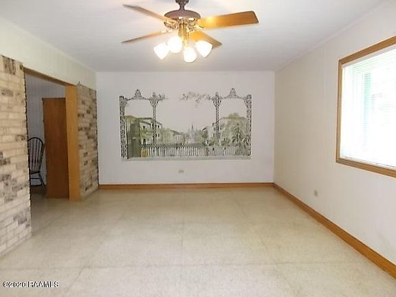3rd image of 123 Dalton Dr