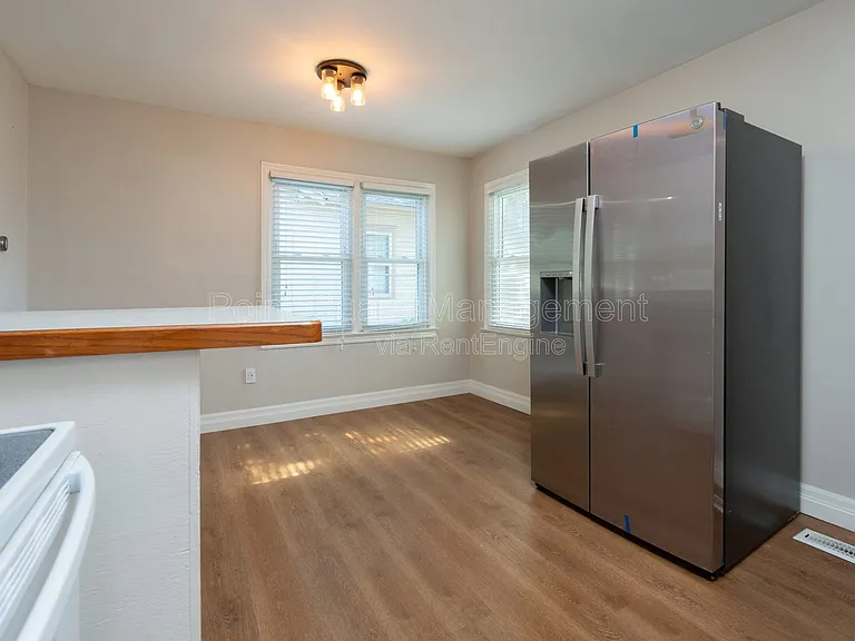 547 N Custer St — Photo 26