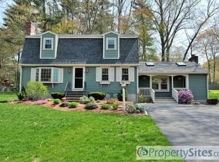 191 Crossfield Rd, Franklin, MA 02038