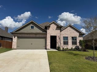 164 Trinity St, Grandview, TX 76050