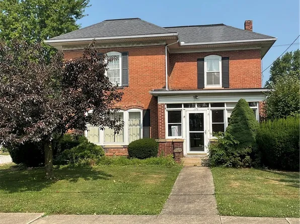176 S Main St, Creston, OH 44217