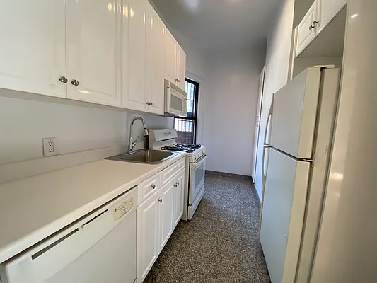 Rented by Highline Residential | media 14