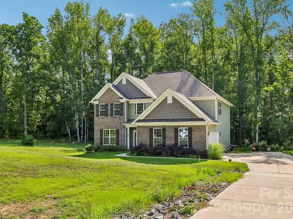 207 Barra Dr, Waxhaw, NC 28173
