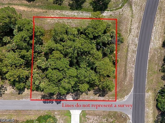 3rd image of 8087 Sherwood Cir