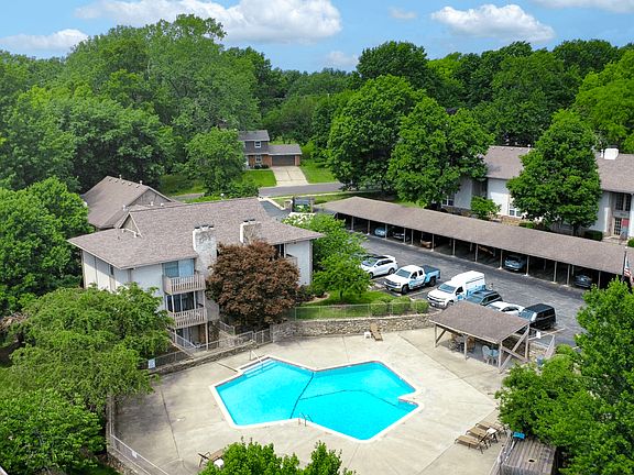 3rd image of 9615 Melrose Dr #5098030