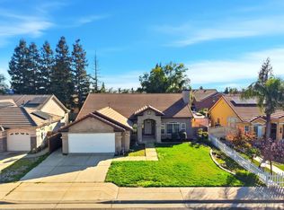 2857 E Ryan Ln, Fresno, CA