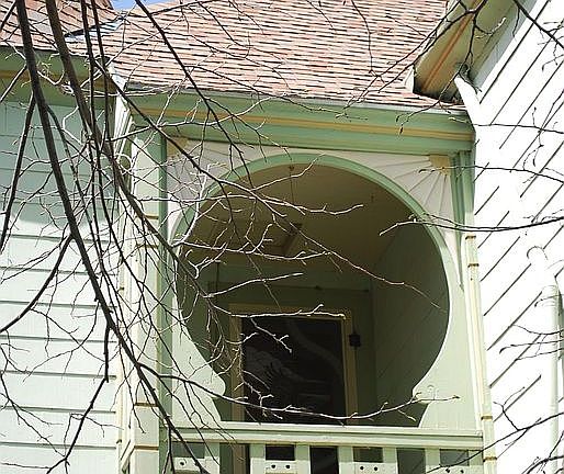 2nd floor balcony