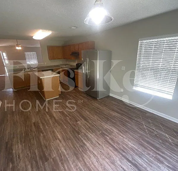 7983 Long Shadow Ln — Photo 3