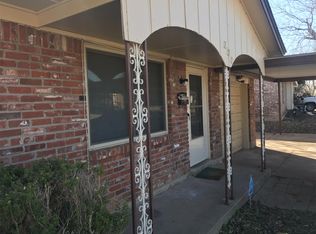 206 W Shadywood Dr, Midwest City, OK 73110
