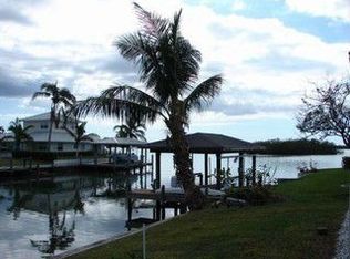 425 Samar Ave, Naples, FL 34113