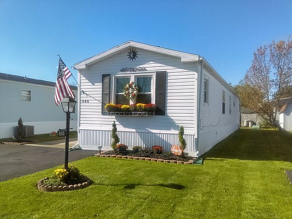 646 Birchwood Dr front view