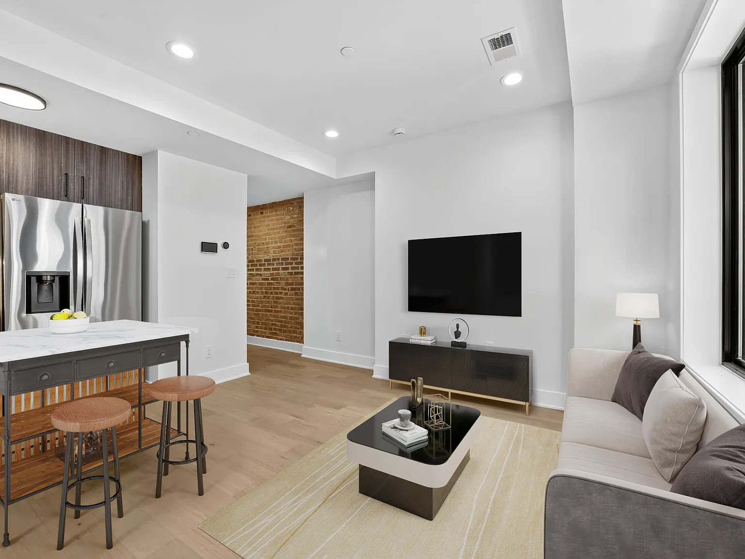 1 bed, 700 sqft, $3,000 — Photo 3