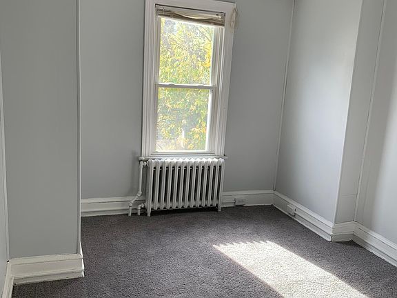 3rd image of 1122 Lancaster Ave