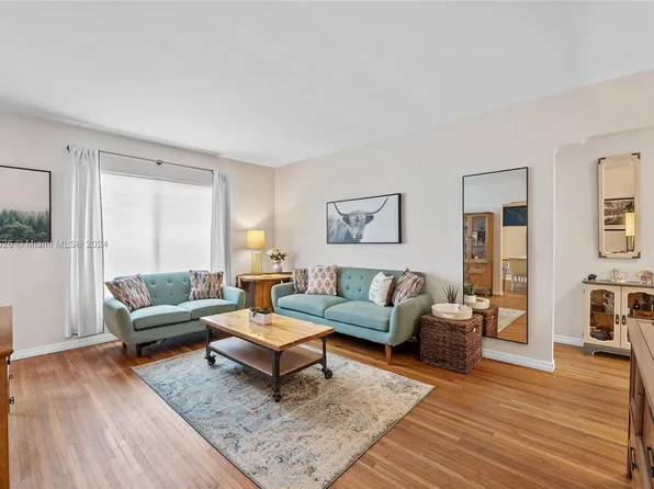 520 E 33rd St, Hialeah, FL 33013