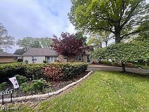 2nd image of 3118 Fulton Dr NW