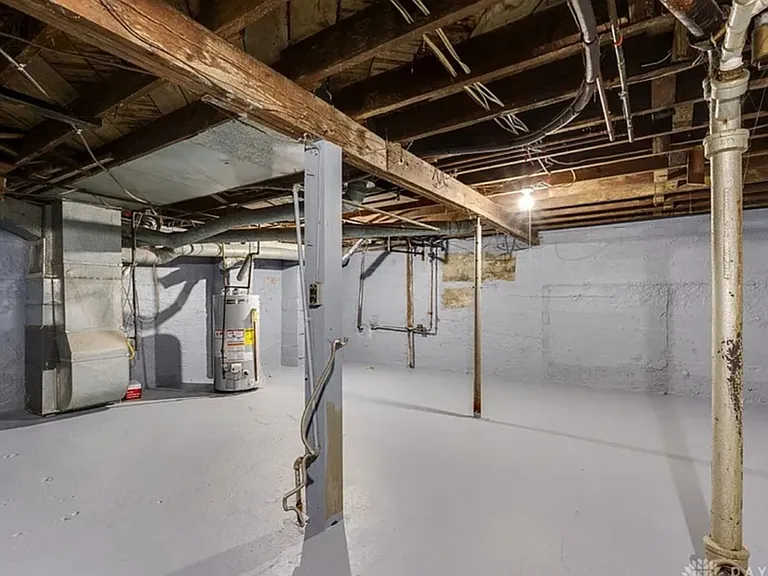 416 Geneva Rd — Photo 17