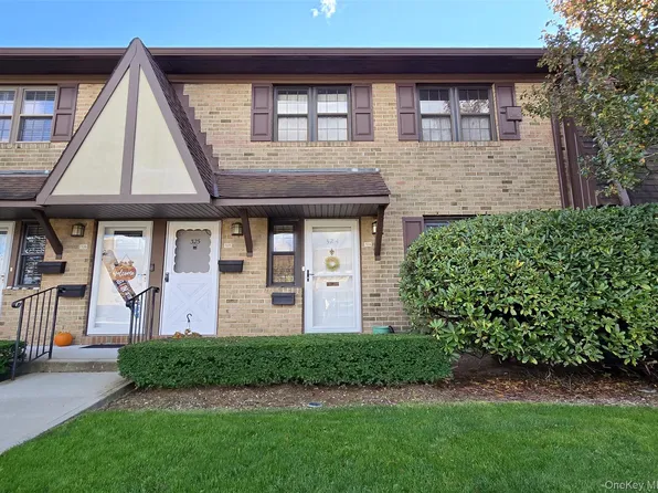 324 Mariners Way, Copiague, NY 11726