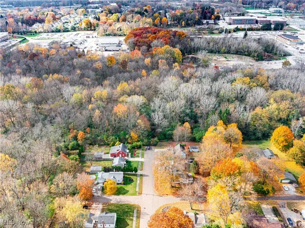 Idlewood Ave, Akron, OH 44313