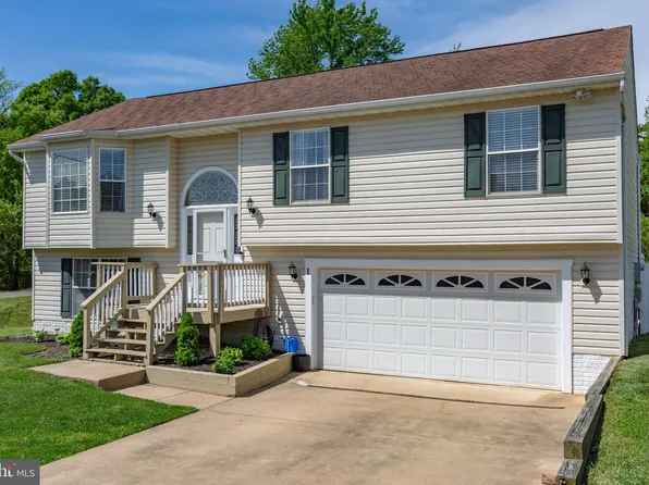 1 N Jenny Lynn Rd, Fredericksburg, VA 22405