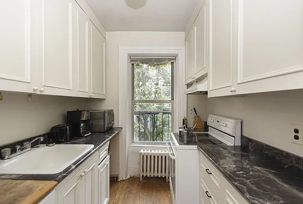 Rented by Compass | media 2