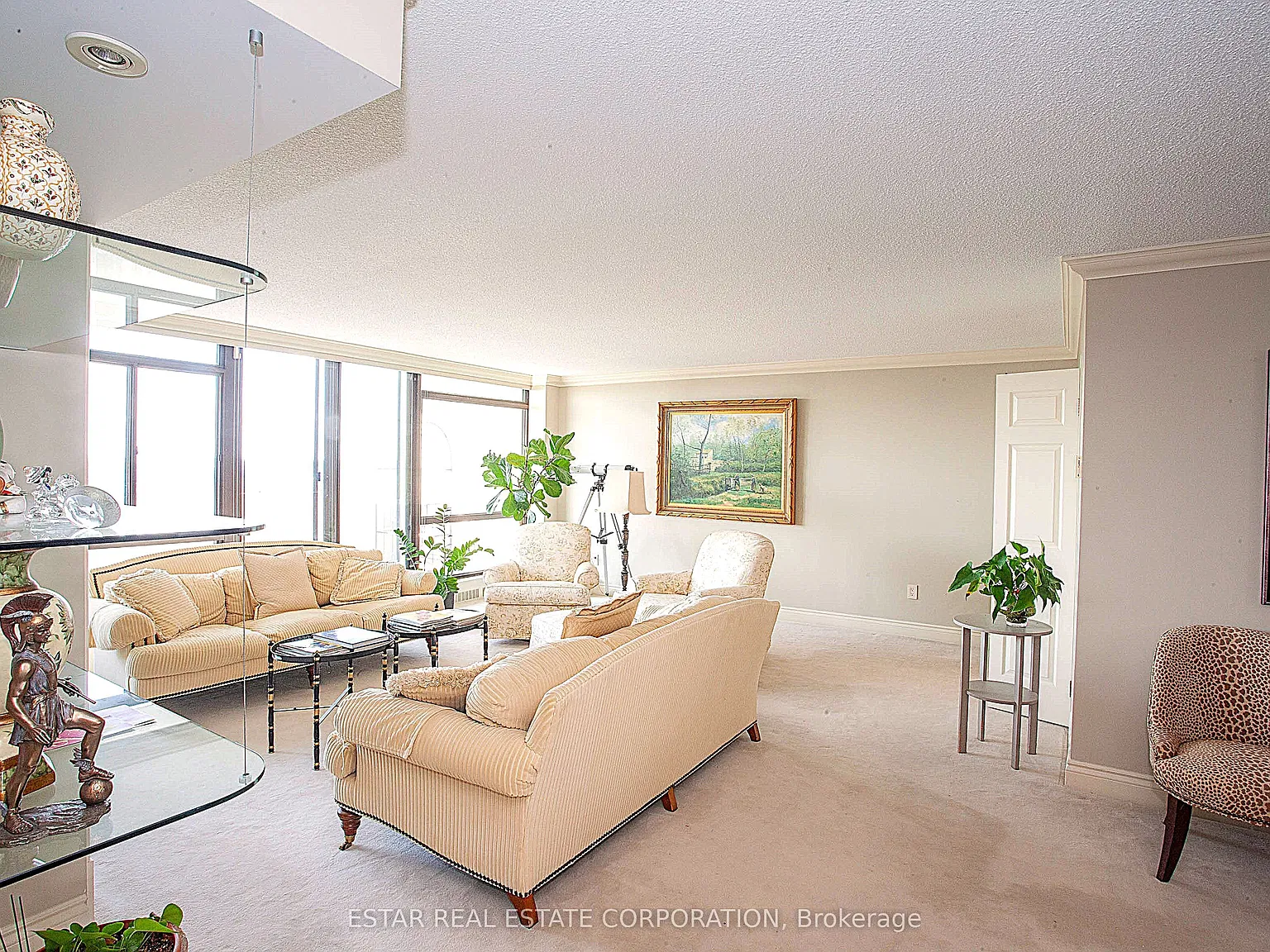 2 bed, $3,000 — Photo 4