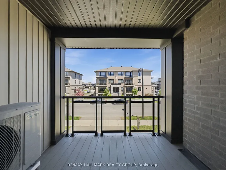 595 Compass St — Photo 16
