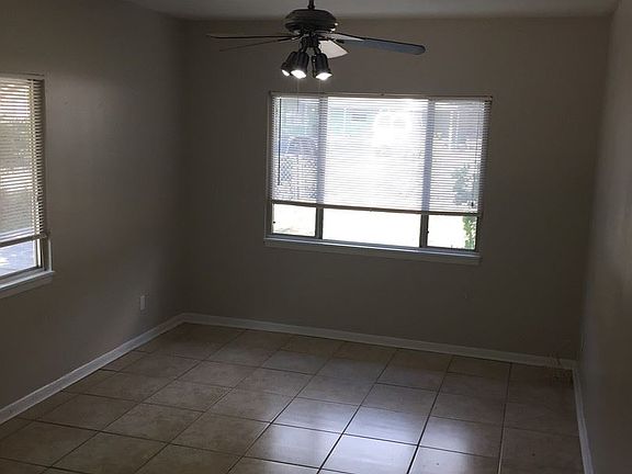 5th image of 2831 Anthony St