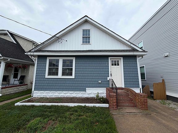 2nd image of 4702 Arctic Ave