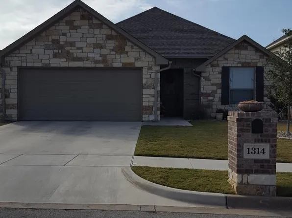 1314 Lauren Ln, Granbury, TX 76048