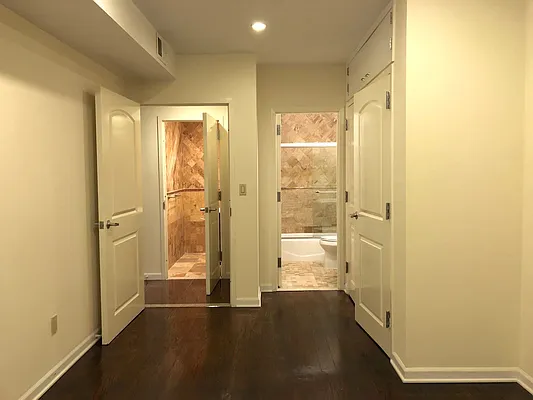Rented by Astoria Realty | media 15