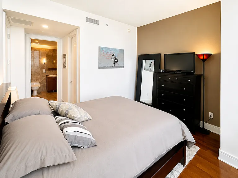 401 N Wabash Ave #46E — Photo 15