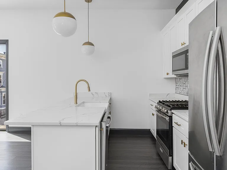 125 Tobey St #2 — Photo 7