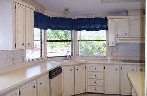 4th image of 632 Wedelia Dr