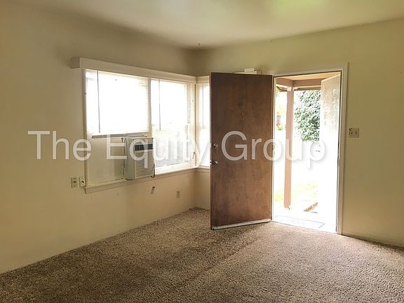 5th image of 1505 W School Ave