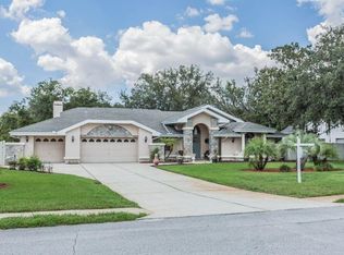 7115 Auburn Ln, New Port Richey, FL 34654