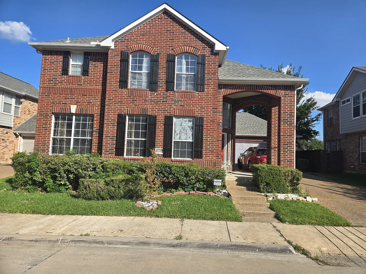 4 bed, 2721 sqft, $3,400 — Photo 4