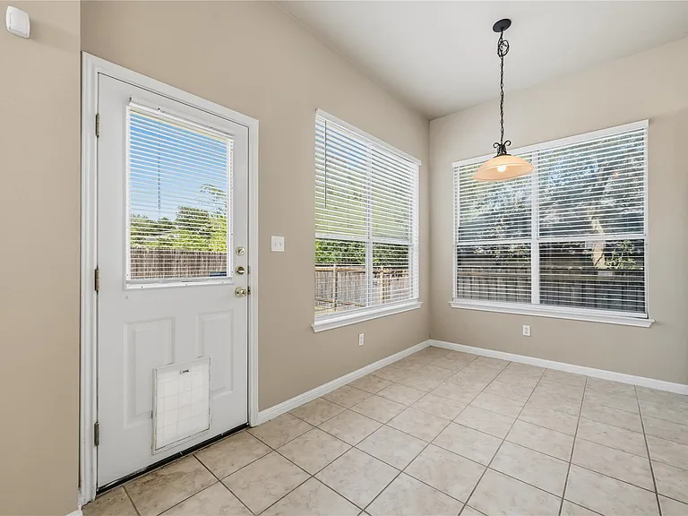 6600 Convict Hill Rd — Photo 11
