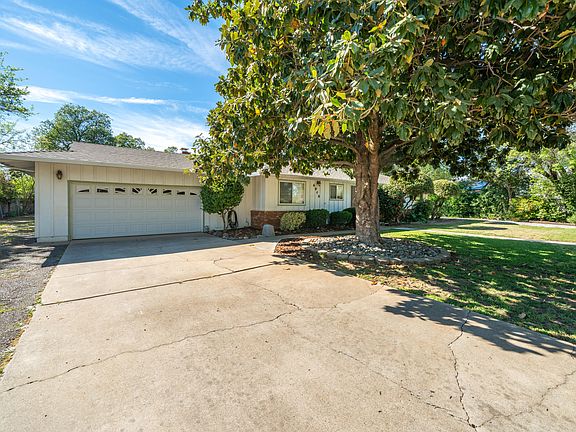 3rd image of 6908 Riata Dr