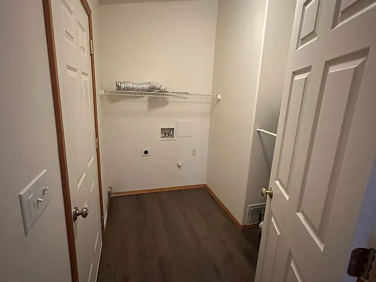 7820 Three Rivers Dr — Photo 23