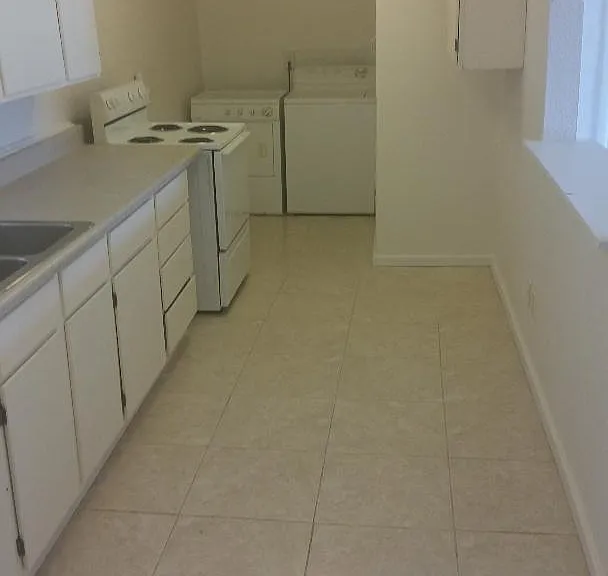 2306 Iowa St #3 — Photo 6