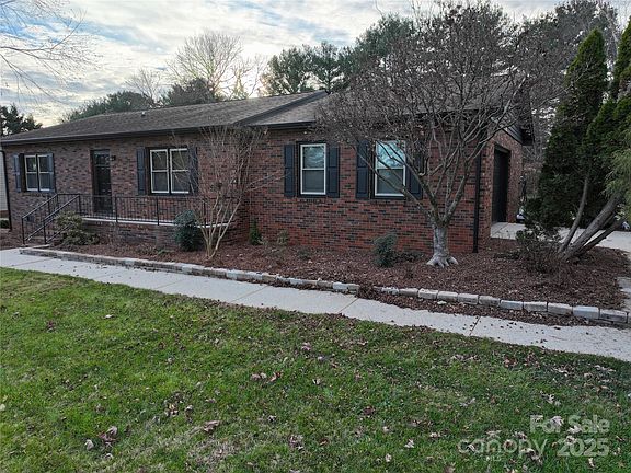 3rd image of 451 James Farm Rd