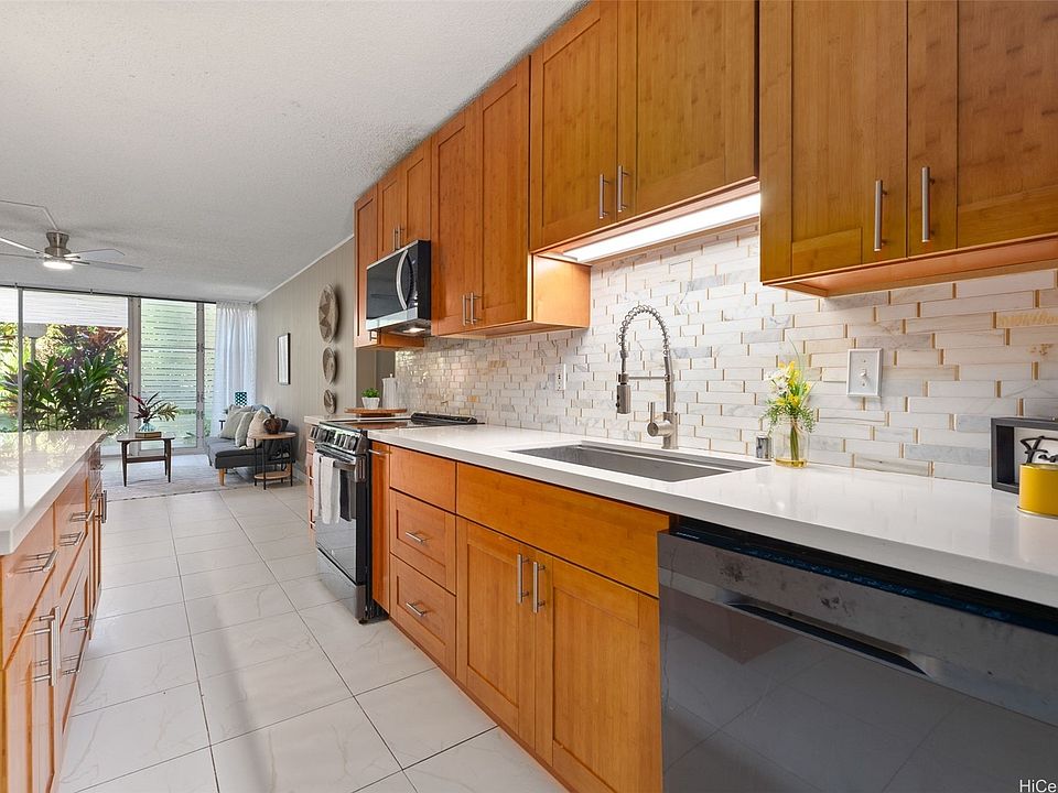 1st image of 95-227 Waikalani Dr APT A105