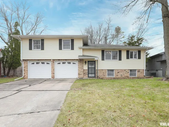 8913 19th St W, Rock Island, IL 61201